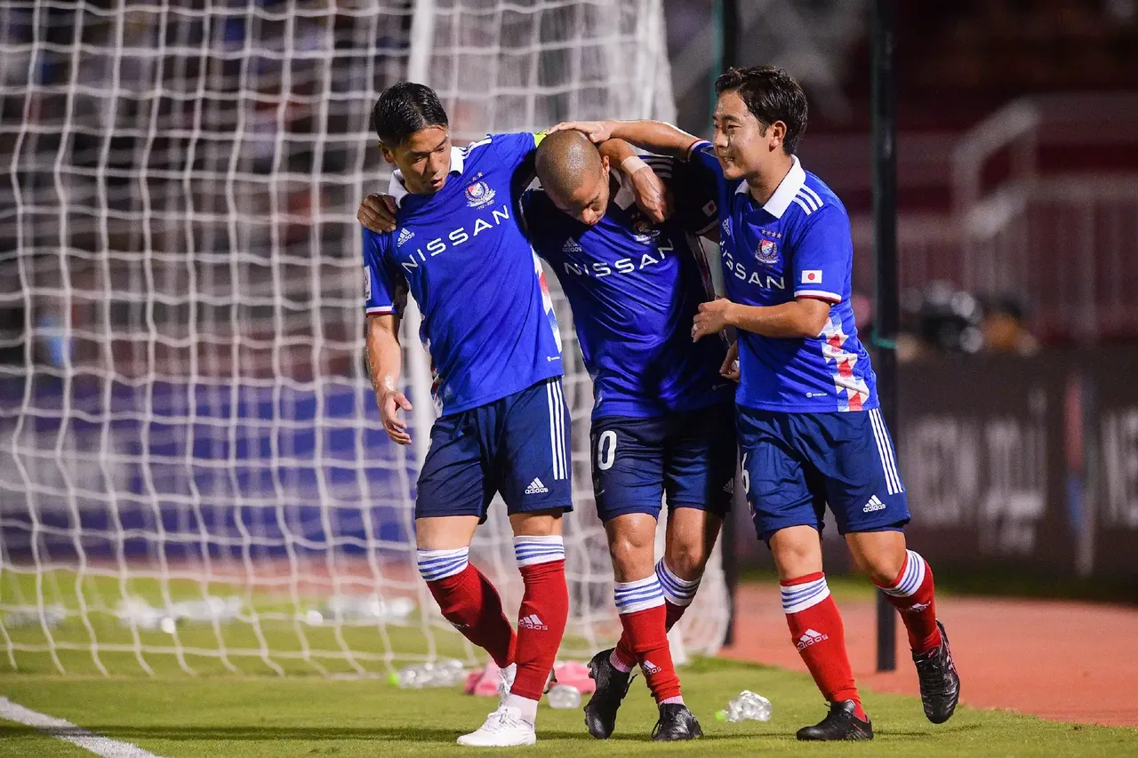 PG电子官网入口-阿尔艾因主场取胜，反客为主击败埃瓦尔