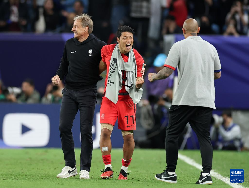 PG平台-美国曲棍球队硬战险胜,晋级四强